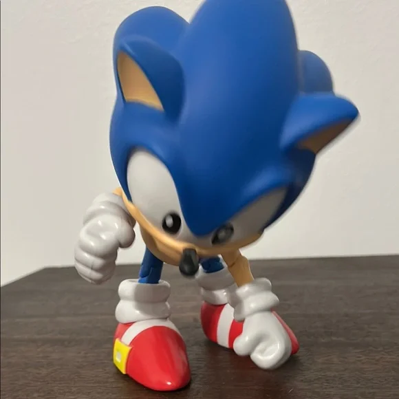 Sonic the Hedgehog Blue Action Figure - Picture 2 of 8